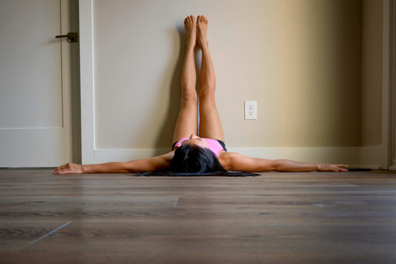 Application Pilates au mur : les meilleures applis gratuites, avis et conseils pour bien débuter