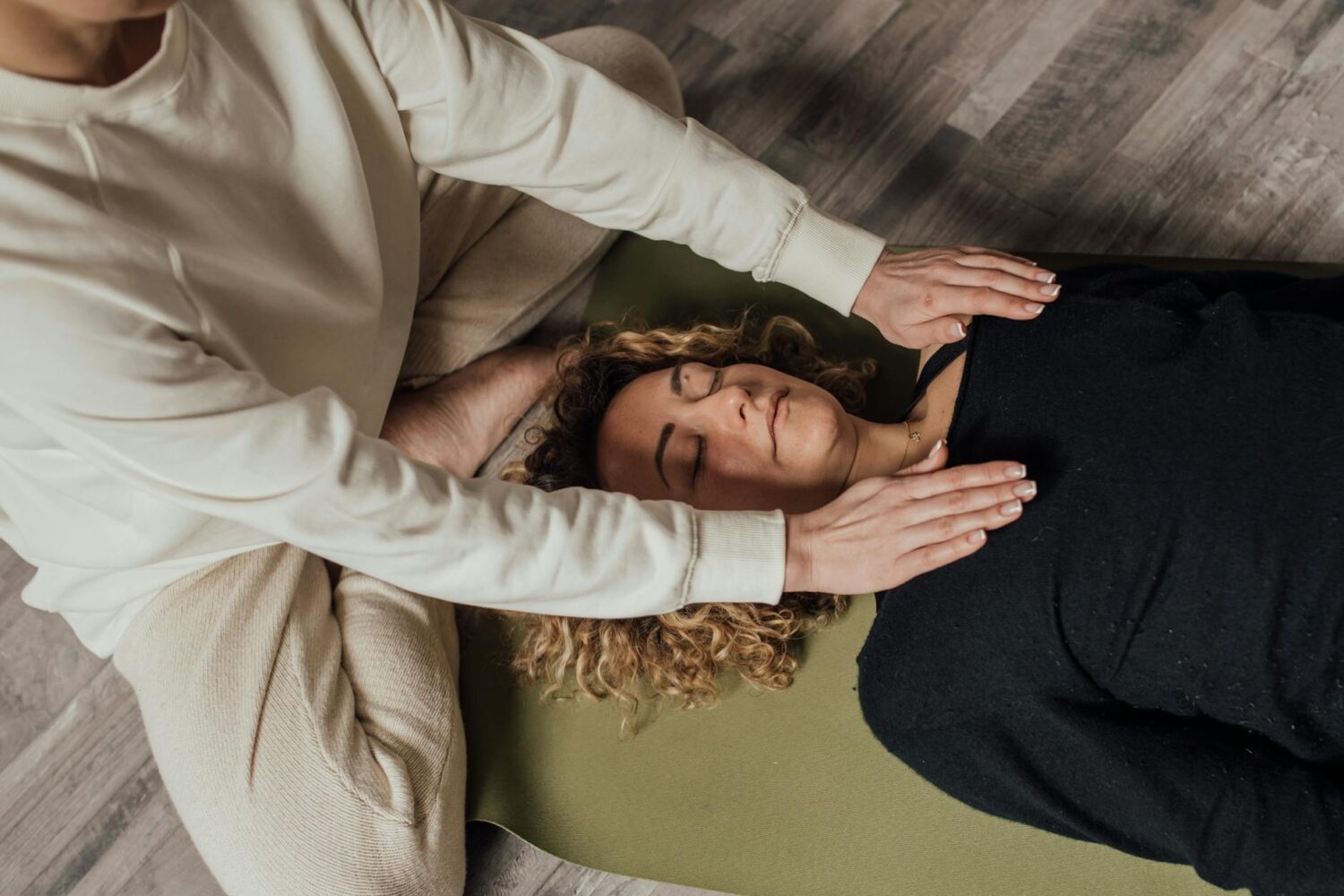 Reiki signification : origines et principes essentiels
