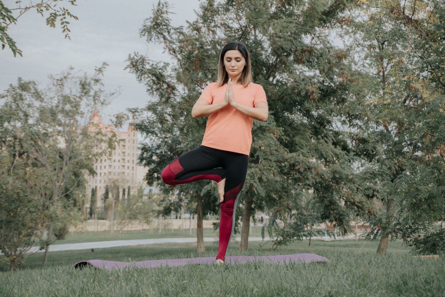 Le yoga affine-t-il la silhouette ? effets réels et avant/après